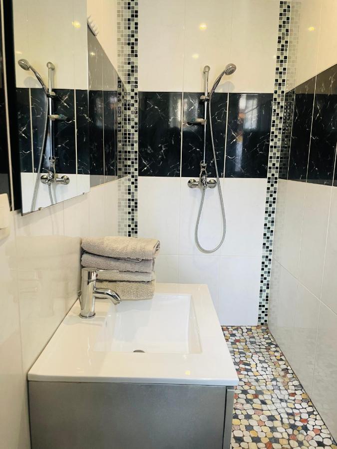 Les Appartements Du Village Нанси Екстериор снимка